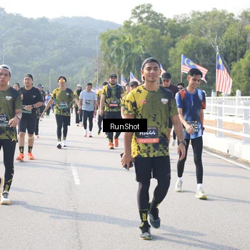 Runner Photo 6924335