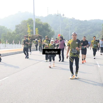 Runner Photo 6924339