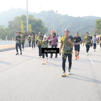 Runner Photo 6924341