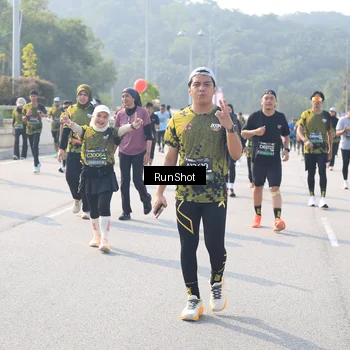 Runner Photo 6924342