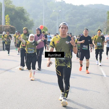 Runner Photo 6924345