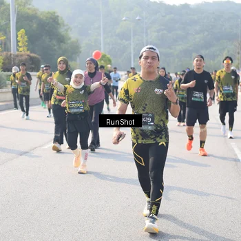 Runner Photo 6924348