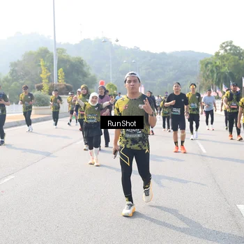 Runner Photo 6924349