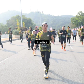 Runner Photo 6924351