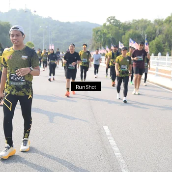 Runner Photo 6924357