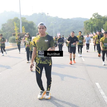 Runner Photo 6924358