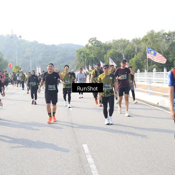 Runner Photo 6924364