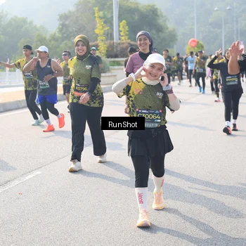 Runner Photo 6924369