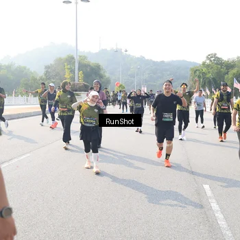 Runner Photo 6924370