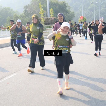 Runner Photo 6924375