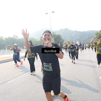 Runner Photo 6924385