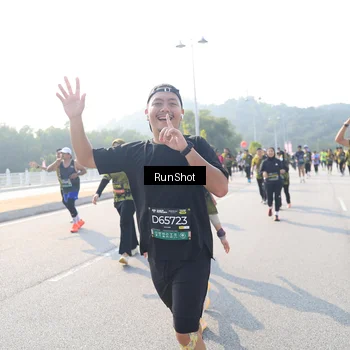 Runner Photo 6924386