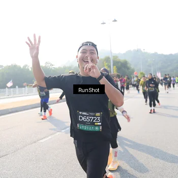 Runner Photo 6924392