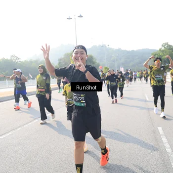 Runner Photo 6924396