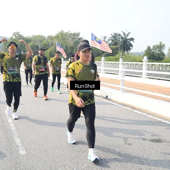 Runner Photo 6924403