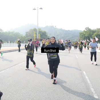Runner Photo 6924412