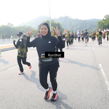 Runner Photo 6924421