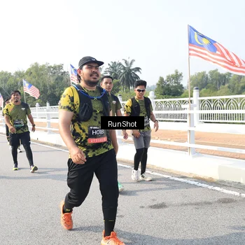 Runner Photo 6924424