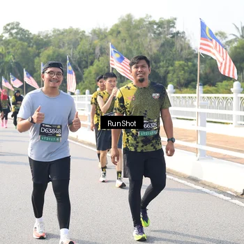 Runner Photo 6924433