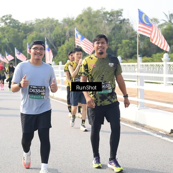 Runner Photo 6924440