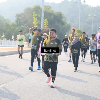 Runner Photo 6924449