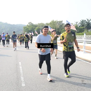 Runner Photo 6924452