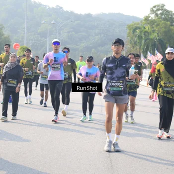 Runner Photo 6924453
