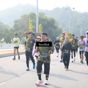 Runner Photo 6924457