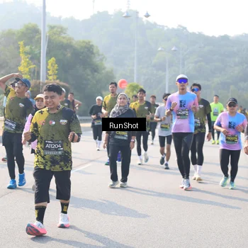 Runner Photo 6924459