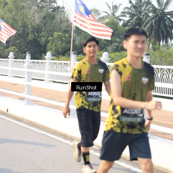 Runner Photo 6924463
