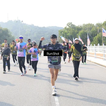 Runner Photo 6924466