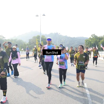Runner Photo 6924475