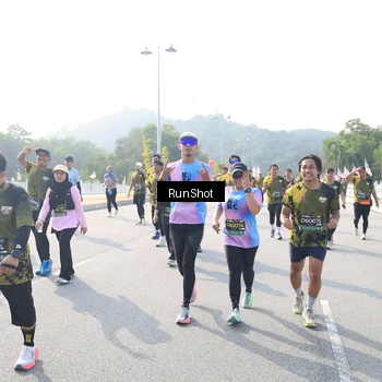 Runner Photo 6924476