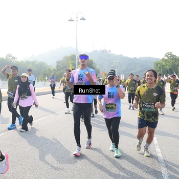 Runner Photo 6924478