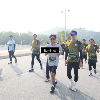Runner Photo 6924498