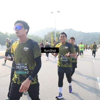 Runner Photo 6924513
