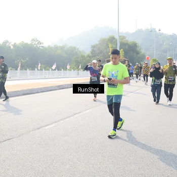 Runner Photo 6924562