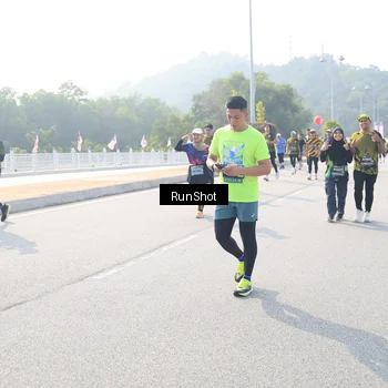 Runner Photo 6924563