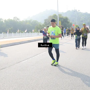 Runner Photo 6924564