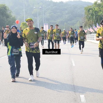 Runner Photo 6924572