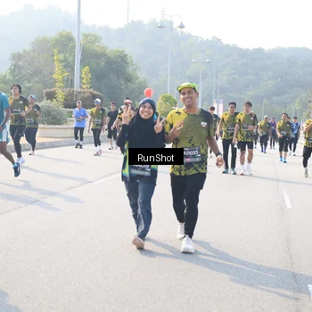 Runner Photo 6924576