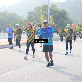 Runner Photo 6924607