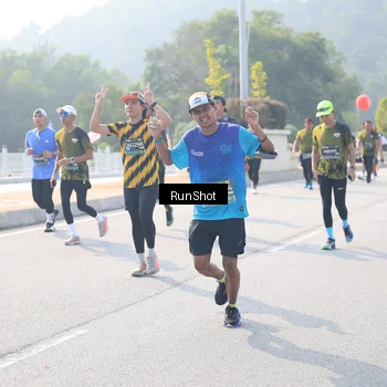 Runner Photo 6924608
