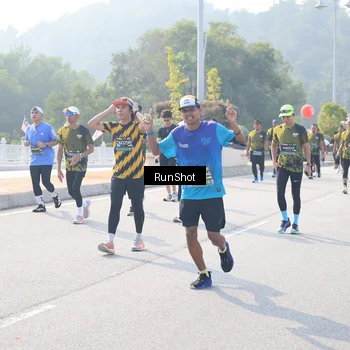 Runner Photo 6924609