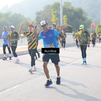 Runner Photo 6924612