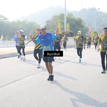 Runner Photo 6924613