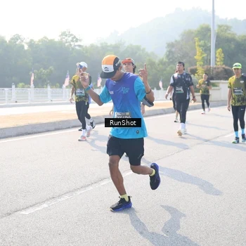 Runner Photo 6924617