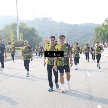 Runner Photo 6924619