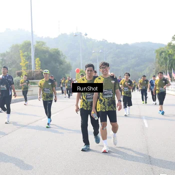 Runner Photo 6924620