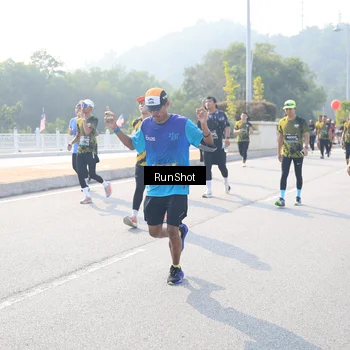 Runner Photo 6924627